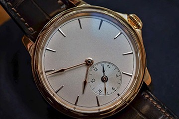 杭州欧米茄手表表带生锈